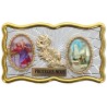 Plaque auto rectangle H. 3 x 6 cm de couleur argentée et dorée avec rose + 2 résines plusieurs Saints.