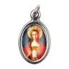 Médaille métal couleur argentée ovale H.2,5 cm avec résine, plusieurs saints.