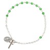 Bracelet sur chaine argentée grains rond en verre Ø 4 mm avec médaille de la Vierge Miraculeuse. Différentes couleurs