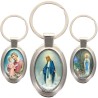 Porte-clés en métal de couleur argenté de forme ovale H. 4.3 cm. Livré en boite cadeaux. Existe avec différents Saints.