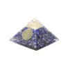 Pyramide Orgonite avec fleur de vie, L. 6 cm. Plusieurs pierres.