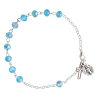 Bracelet sur chaine grains rond en cristal Ø 4 mm avec médaille de la Vierge Miraculeuse. Existe en différentes couleurs.