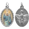 Médaille métal de couleur argentée ovale avec rebord effet dentelle H.2,5 cm avec résine. Disponible avec différents Saints.