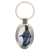Porte-clés en métal de couleur argenté de forme ovale H. 4.3 cm. Livré en boite cadeaux. Existe avec différents Saints.