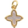 Croix de cou carrée, petit modèle, en laiton doré supérieur et coquille d'eau douce H. 8 mm.