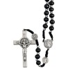 Chapelet de saint Benoit, sur corde avec fermoir grains en bois  Ø 7 mm, longueur au cœur 32 cm, croix metal de saint Benoit.