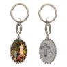 Porte-clés en aluminium de couleur argenté hauteur 3,8 cm, avec résine. Disponible avec plusieurs saints au choix.