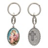 Porte-clés en aluminium de couleur argenté hauteur 3,8 cm, avec résine. Disponible avec plusieurs saints au choix.