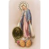 Carte priere plastifiee avec poincon dore imitation medaille H.8.5 x 5.4 cm, plusieurs saints.