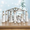 Creche en resine de 11 personnages avec cabane H. 19.5 - 26 cm - L. 36 cm
